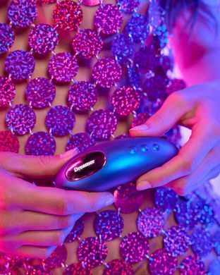 Вакуумний кліторальний стимулятор Love To Love DREAMER &ndash; IRIDESCENT NIGHT, пестощі язичком, пульт SX1107 фото