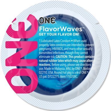 Ароматизований презерватив ONE FlavorWaves Fresh Mint, 1 шт, яскраво-синій, запах м&rsquo;яти SX0752 фото